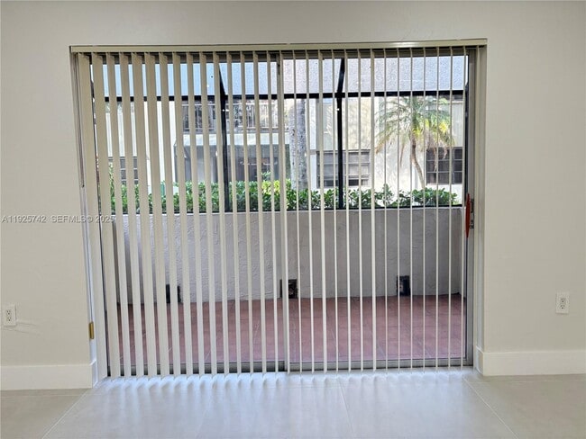 Building Photo - 7913 SW 104th St