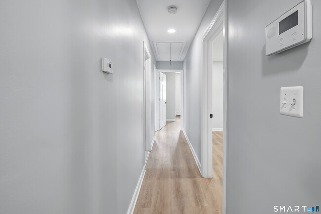 Building Photo - 61 Wakeley St