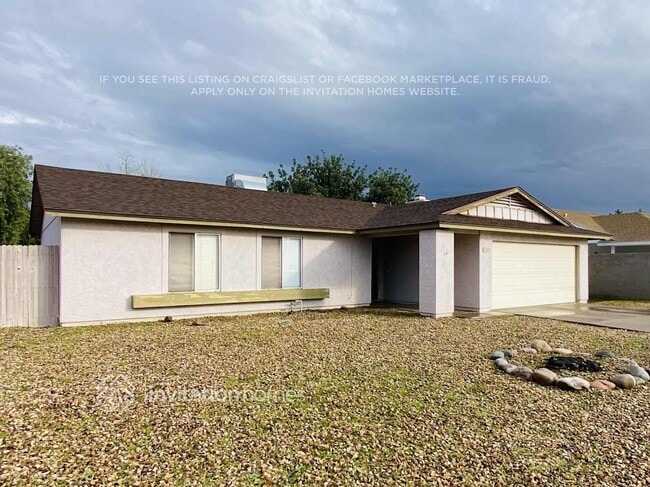 Building Photo - 2323 N Evergreen St