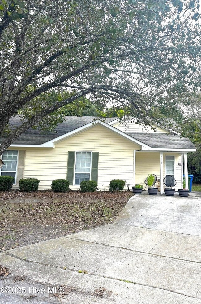 Building Photo - 4110 Bear Ct