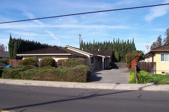 Building Photo - Homestead Rd 1961-1963