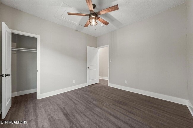 Building Photo - 216 Dameron Ave