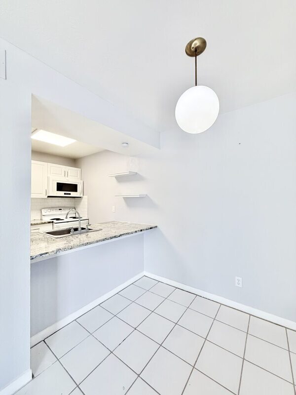 Building Photo - 1799 N Highland Ave