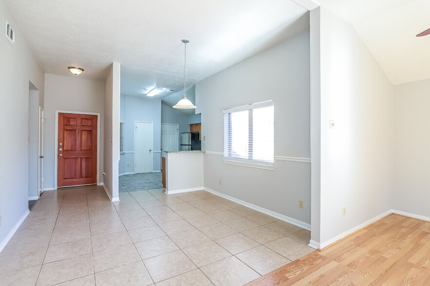 Building Photo - 1010 Hickory Post Ct