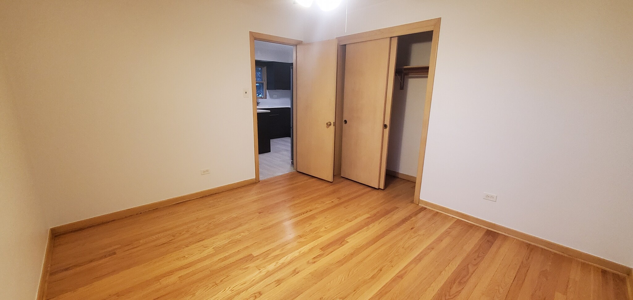 Building Photo - 6853 W Leland Ave