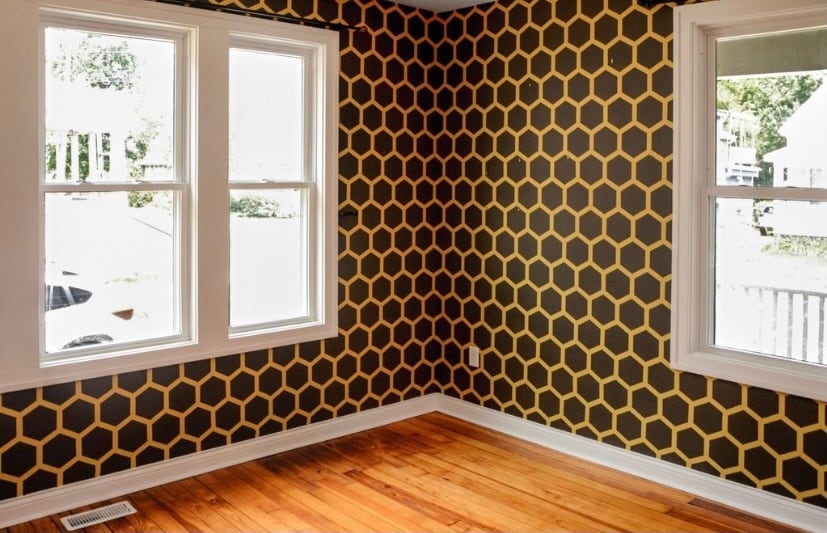 Living room - 916 Zeeland Ct NE