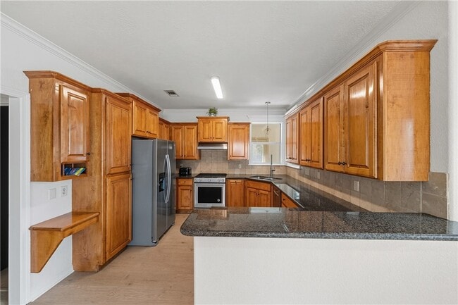 Building Photo - 8426 Alison Ave