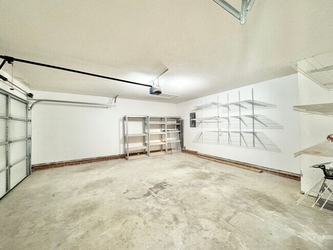 Building Photo - Adorable 3 Bedroom Home in High Point!