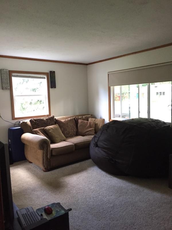 Building Photo - 122 Harding St