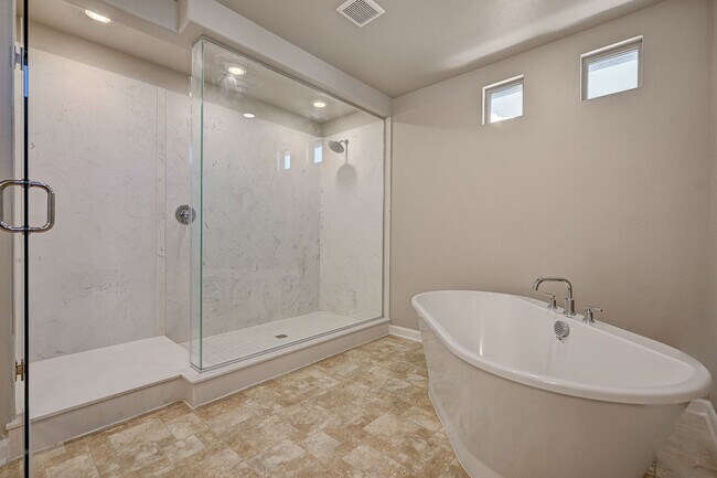 Building Photo - 6626 Tangled Vines Ave