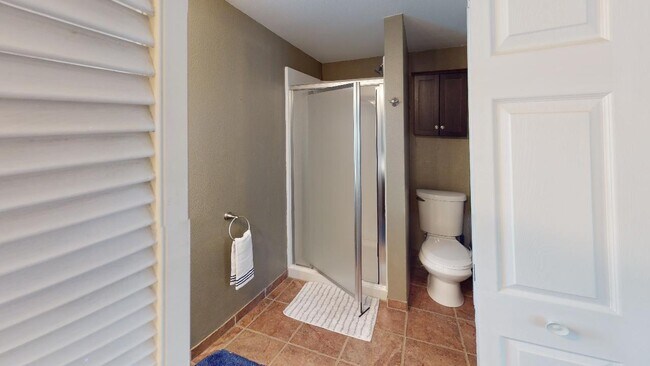 Building Photo - 821 Flormann Street