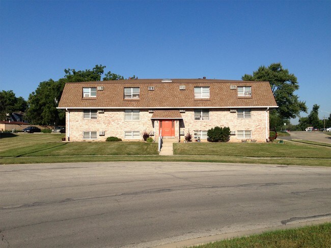 Building Photo - 301 Muehl St