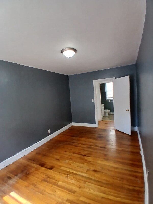 Building Photo - 319 Arlington Pl