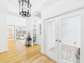 Building Photo - 2520 Robinhood St