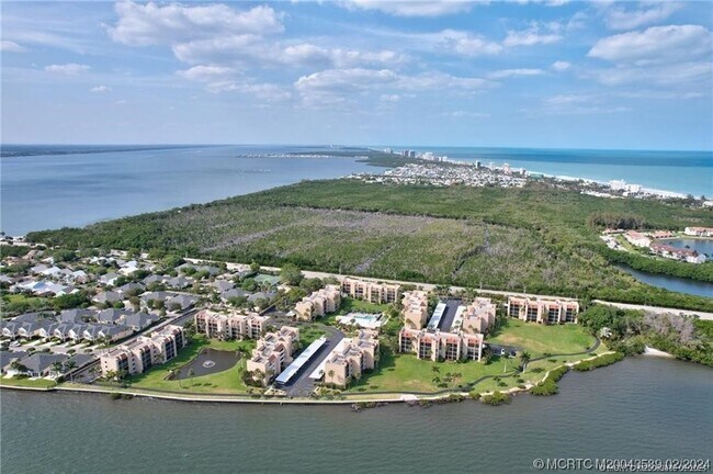 Building Photo - 3442 NE Causeway Blvd