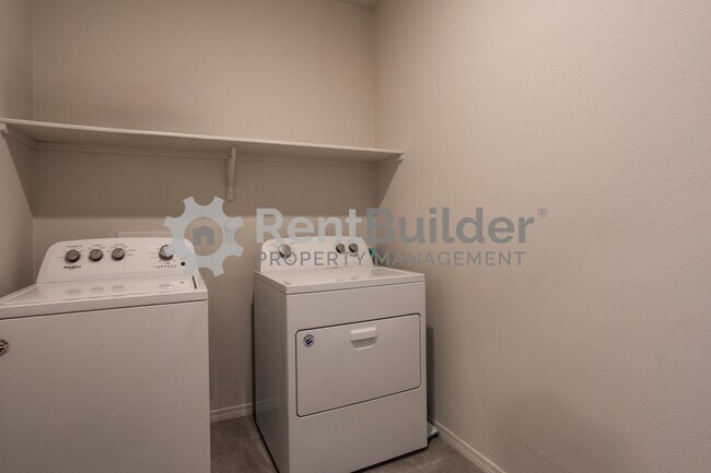 Building Photo - CALL US TODAY AT (505) 808-6467 TO SCHEDUL...