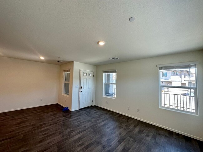 Building Photo - Cadence Modern 2-Story Townhome with Smart Features & Community Amenities