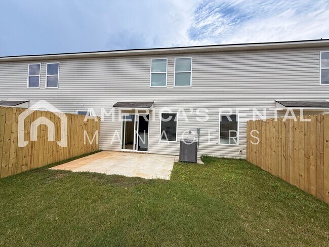 Building Photo - 12 River Grass Dr
