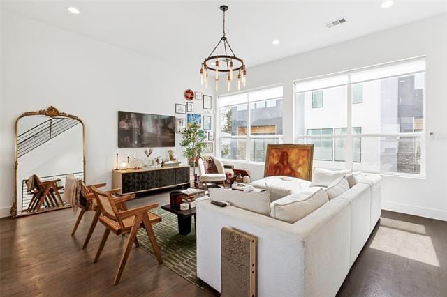 Building Photo - 2319 Kirby St