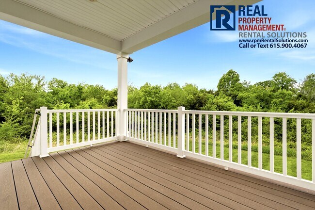 Building Photo - Great 4 bd 2.5 ba with attached garage and large deck!