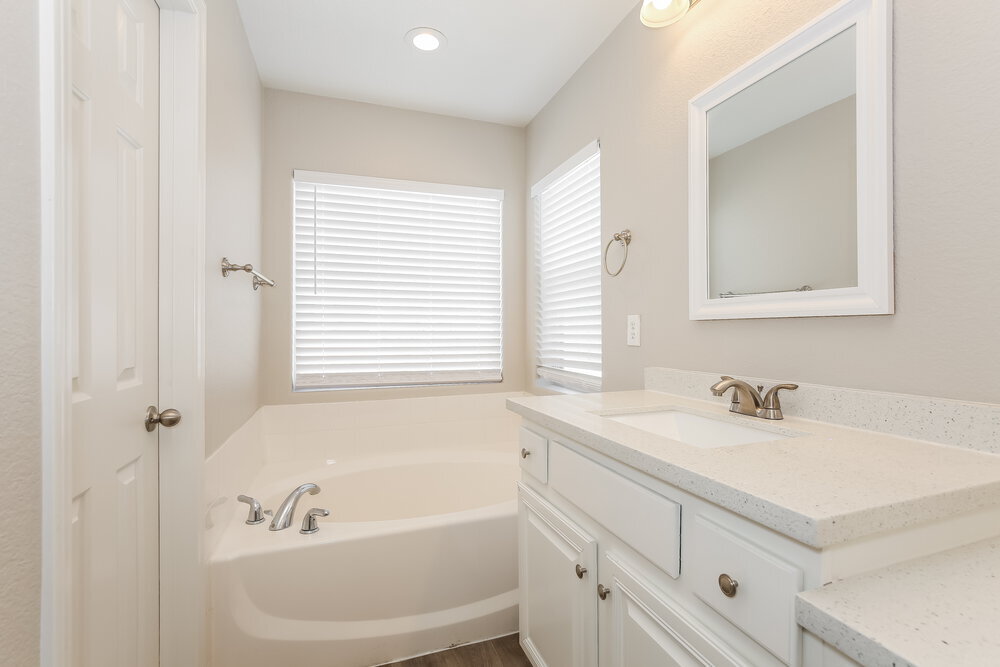 Building Photo - 8573 Primula Ct