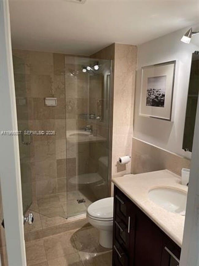 Building Photo - 5555 Collins Ave