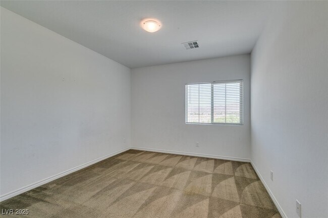 Building Photo - 479 Lost Horizon Ave