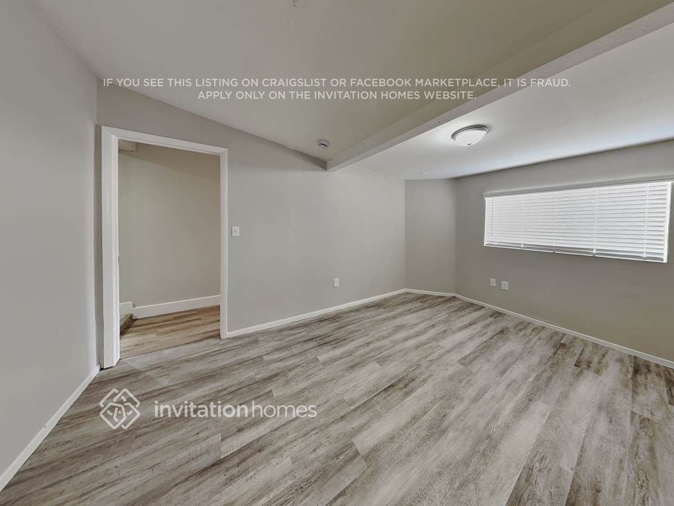 Building Photo - 3114 W Charter Oak Rd