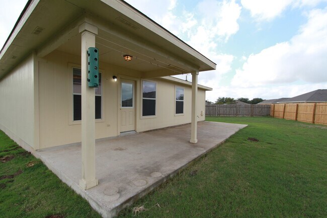 Building Photo - Hutto 3BR Gem ~ Open Layout, Large Yard & Prime Location