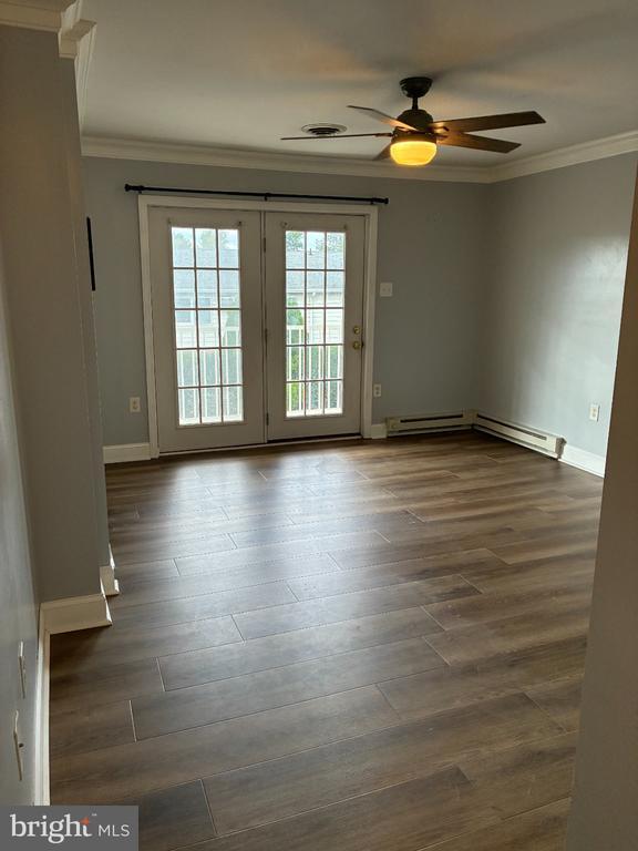 Building Photo - 16 Catalpa Ct