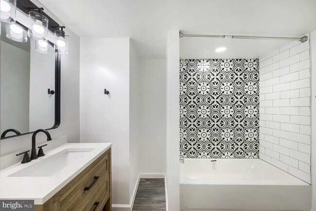 Building Photo - 6609 Fairdel Ave