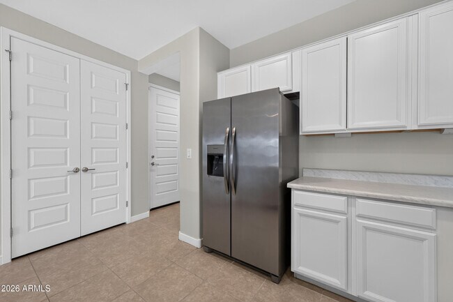 Building Photo - 3737 S 64th Ln