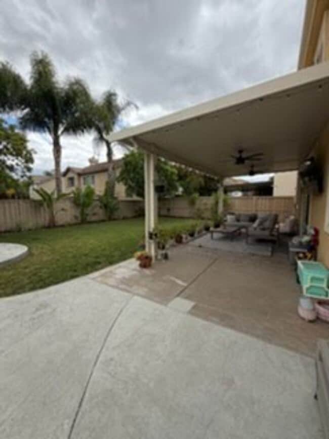 Building Photo - 34253 Chaparossa Dr