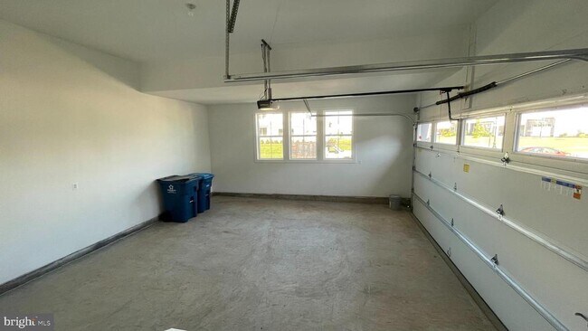 Building Photo - 24827 Yellow Poplar Pl