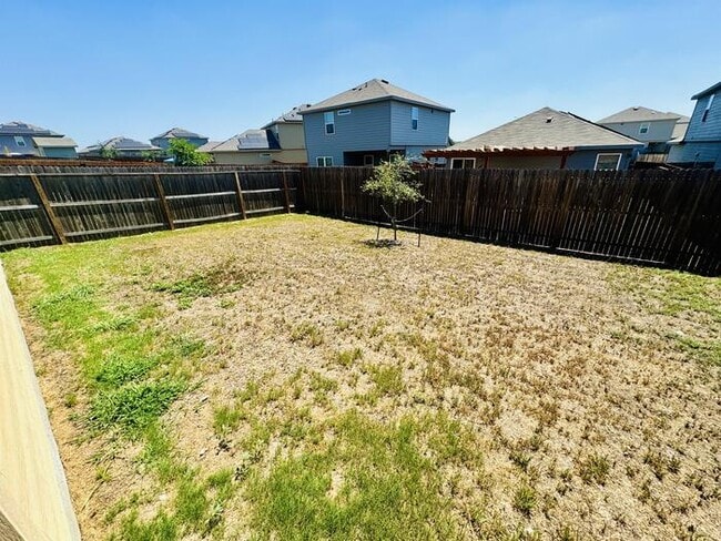 Building Photo - 5936 Olson Bluffs