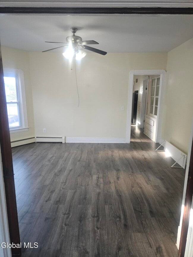 Building Photo - 1008 Helderberg Ave