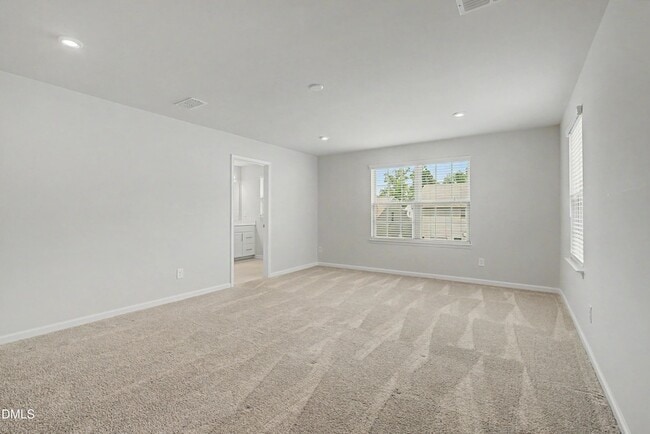Building Photo - 1621 Crimson Leaf Ln