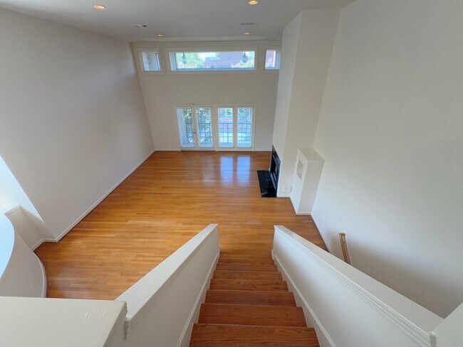 Building Photo - 11840 Taylorcrest Rd