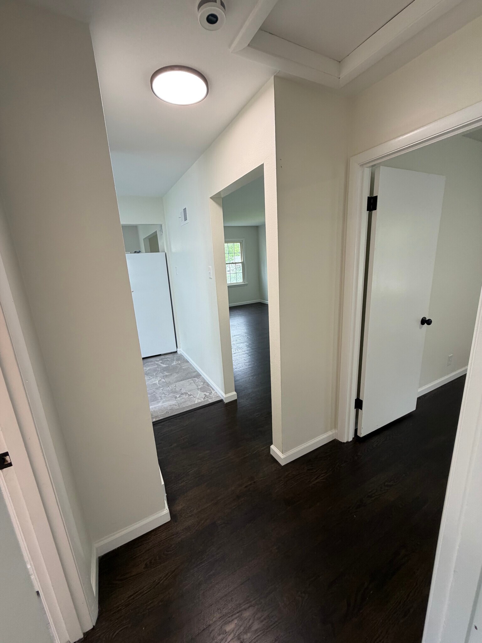 Building Photo - 8649 Kathlyn Dr