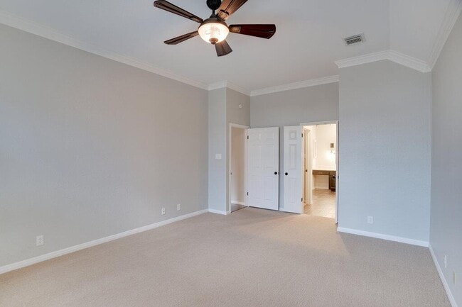 Building Photo - 10218 Scull Creek Dr