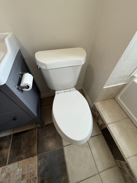 Building Photo - 1105 W 10550 S