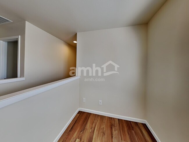 Building Photo - 2783 Moore St