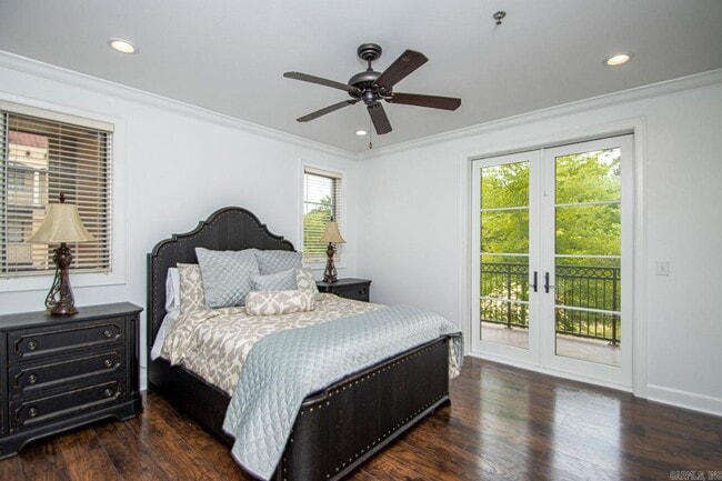 Building Photo - 601 Chenal Woods Dr