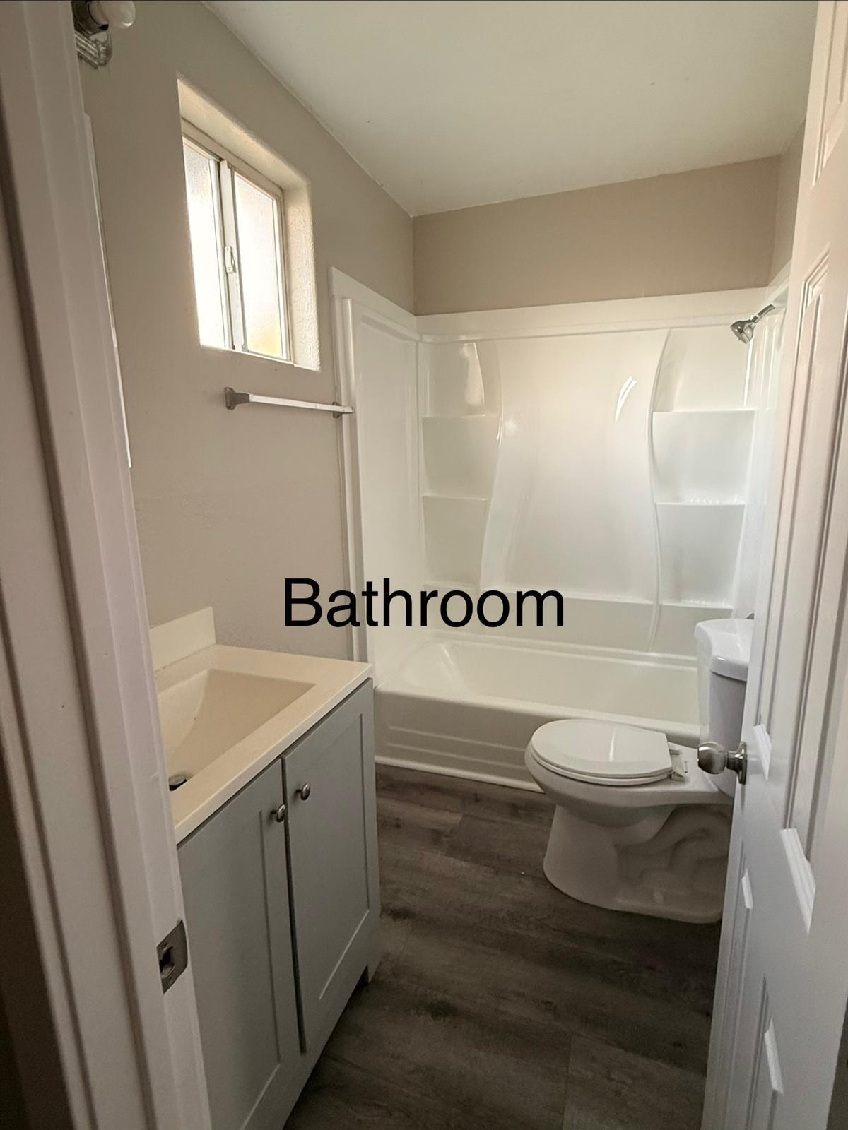 Building Photo - 118 Cedar Ave