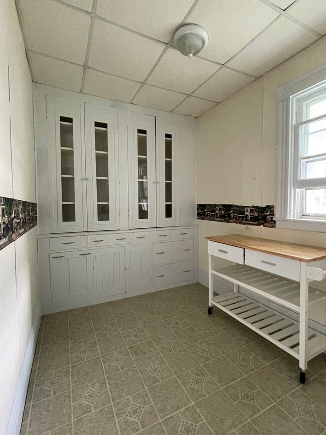 Building Photo - Village of Black River 4 /5 Bedroom Home w...
