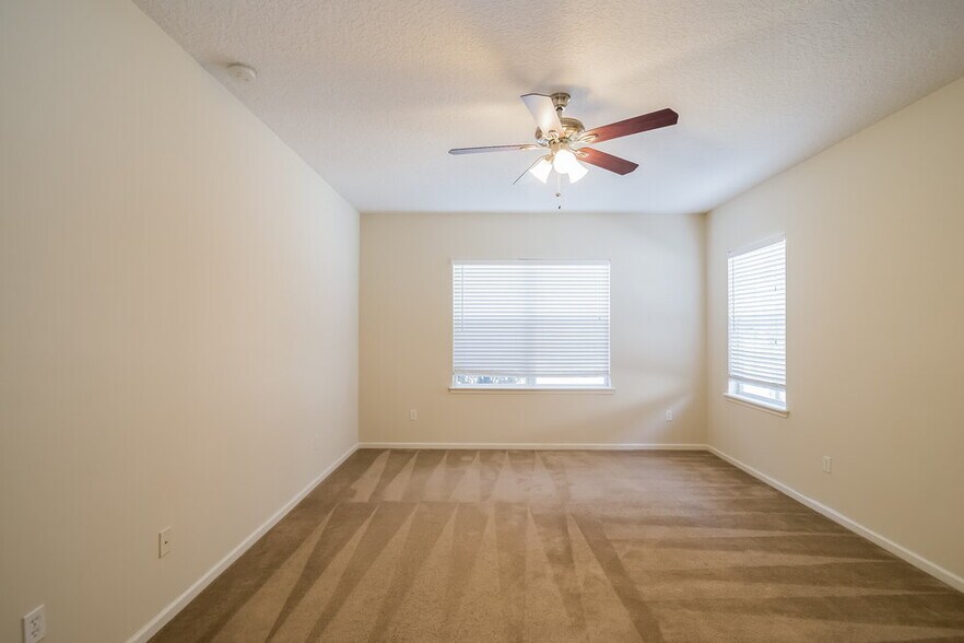 Building Photo - 6033 Caladesi Ct