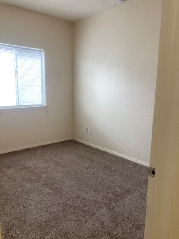 Building Photo - 5909 Cielo De Oro Pl