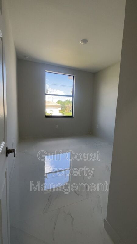 Building Photo - 1114 NW 22nd Terrace