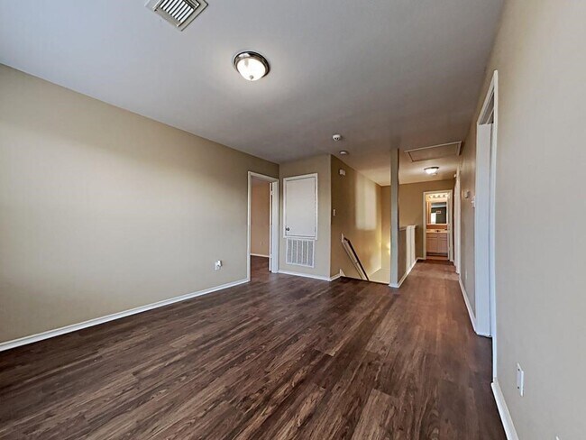 Building Photo - 503 Pine Cluster Ct
