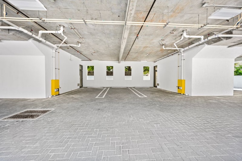 Building Photo - 526 SW 2nd St